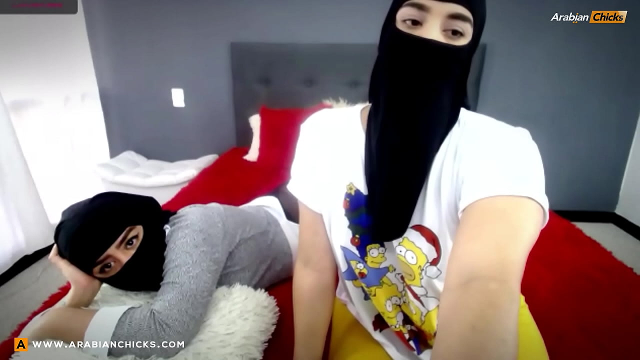 Two Muslim Arabic Niqab on Webcam | CokeGirlx
