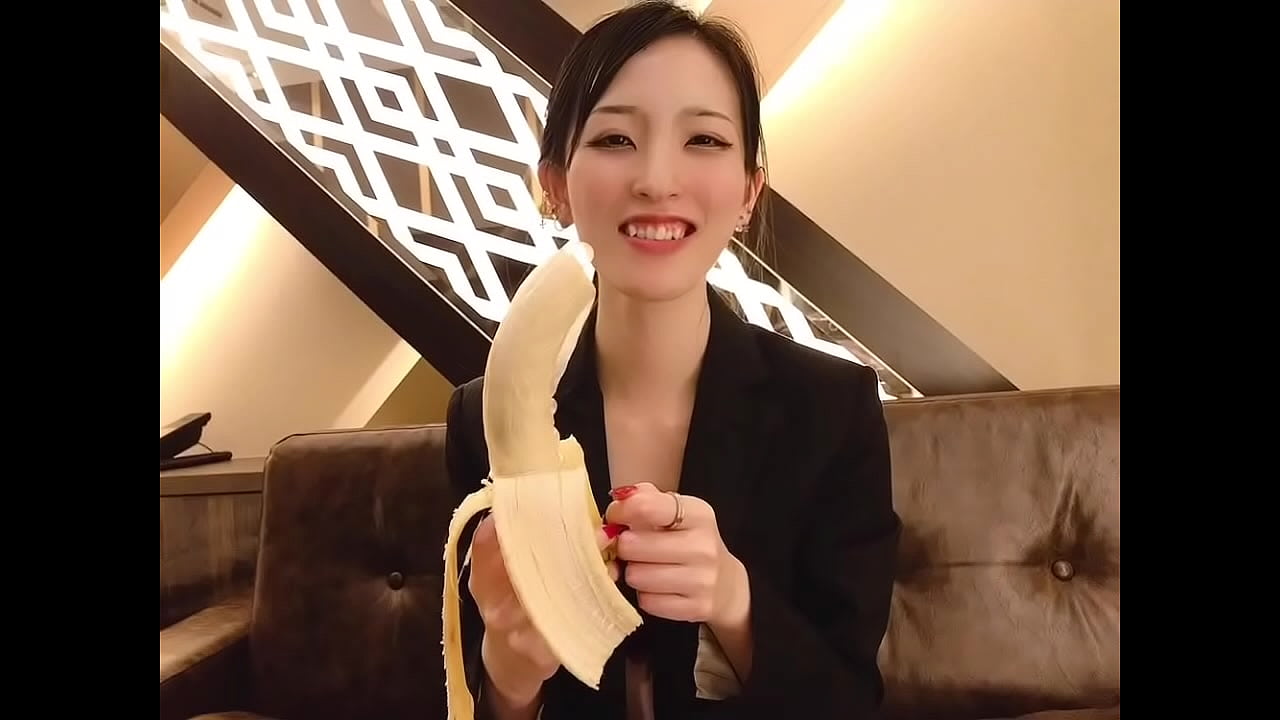 Japanese woman YouTuber's sweet blowjob onto a banana with a condom and talk session