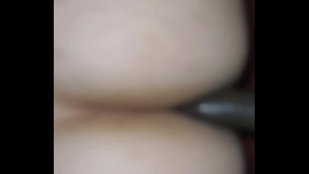 Obedient slut fucked by 40 year old