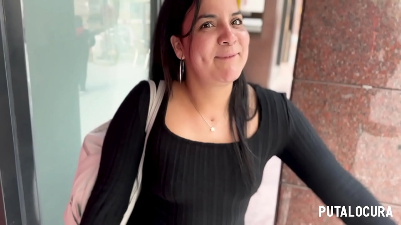 PutaLocura - Torbe pilla a la gordita tímida Salomé para ser modelo y se la folla en un hotel.