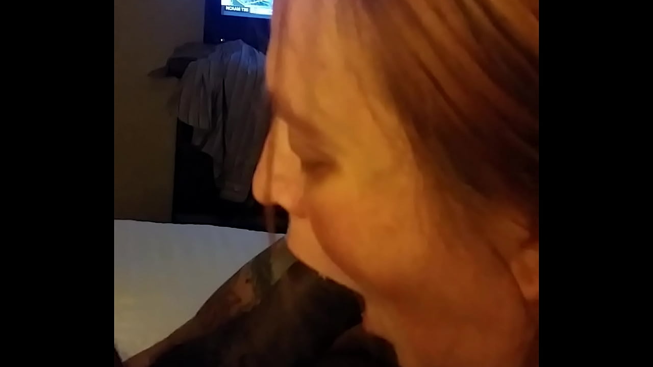 Married MILF taking a facial