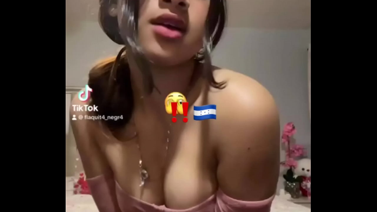 Chica hondureña hermosa de 19 años