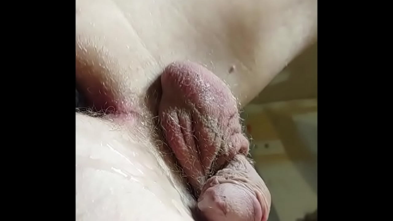 spilling cum from anal