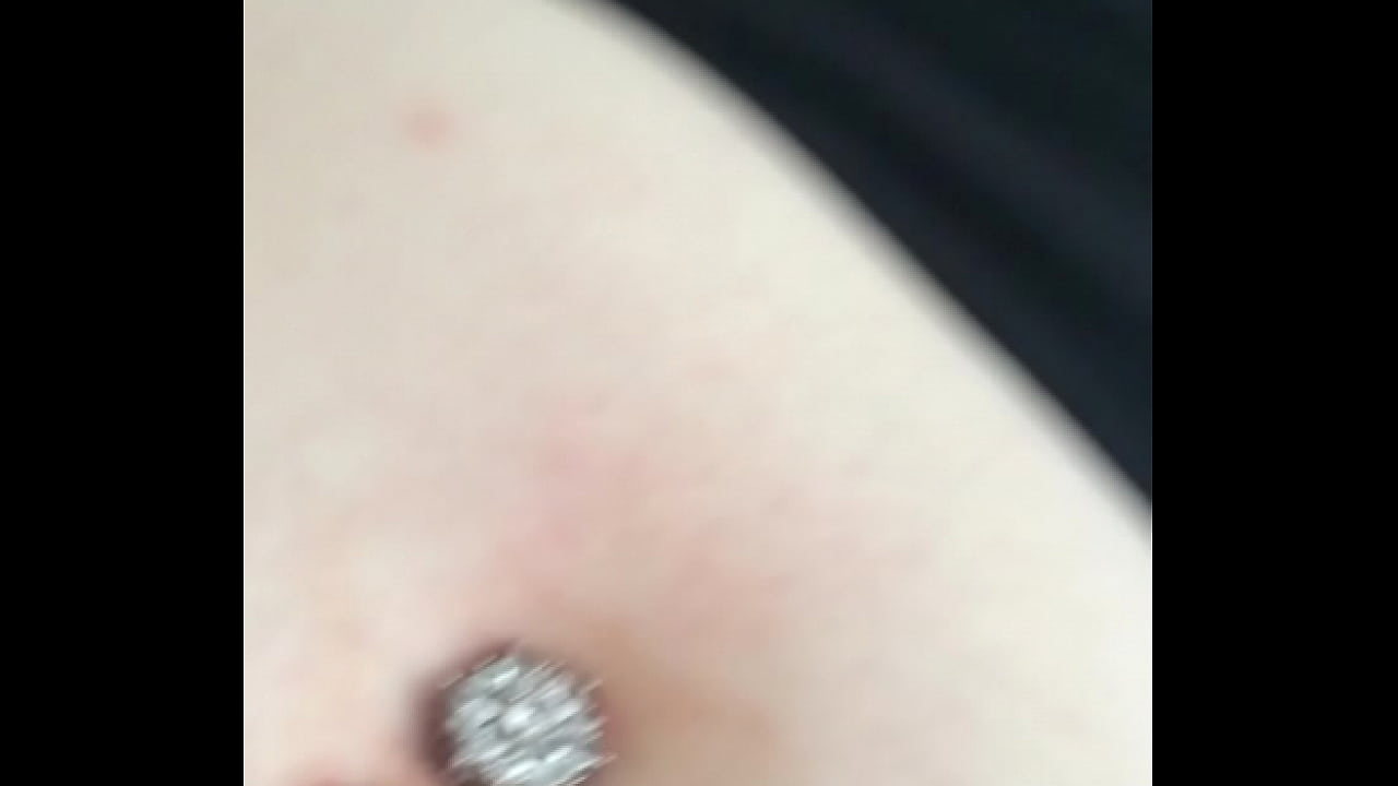 Belly pierced play