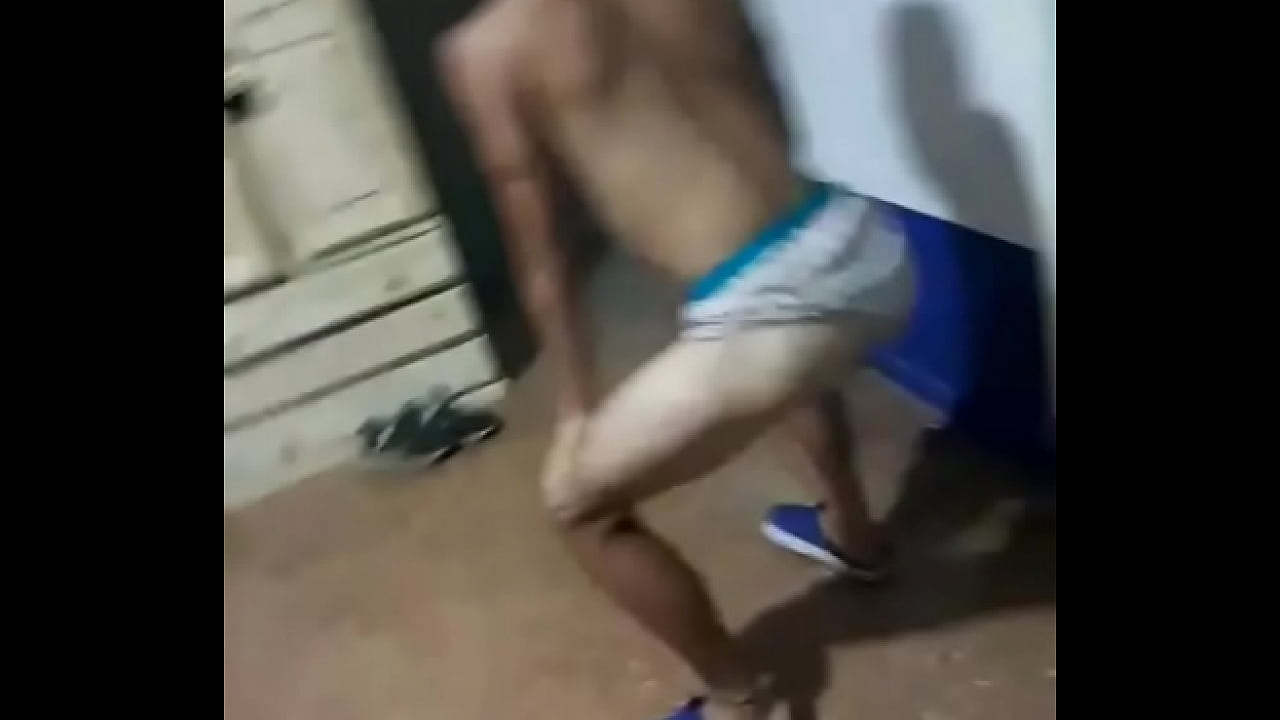 Mi amigo bailando