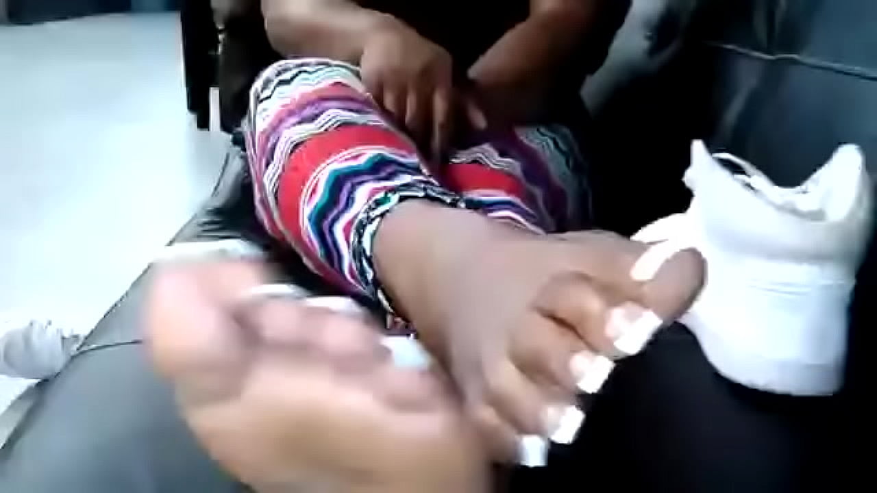 Ebony long toe nails