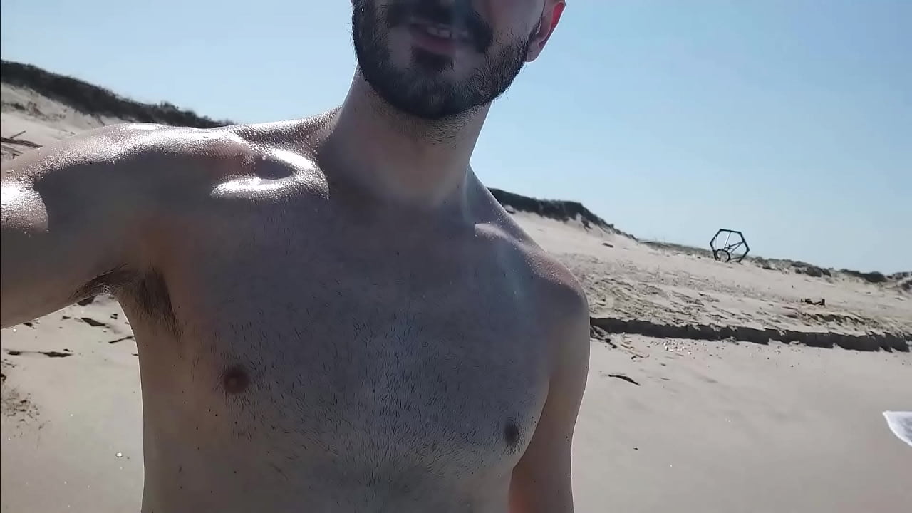 Sexo con olas en la playa