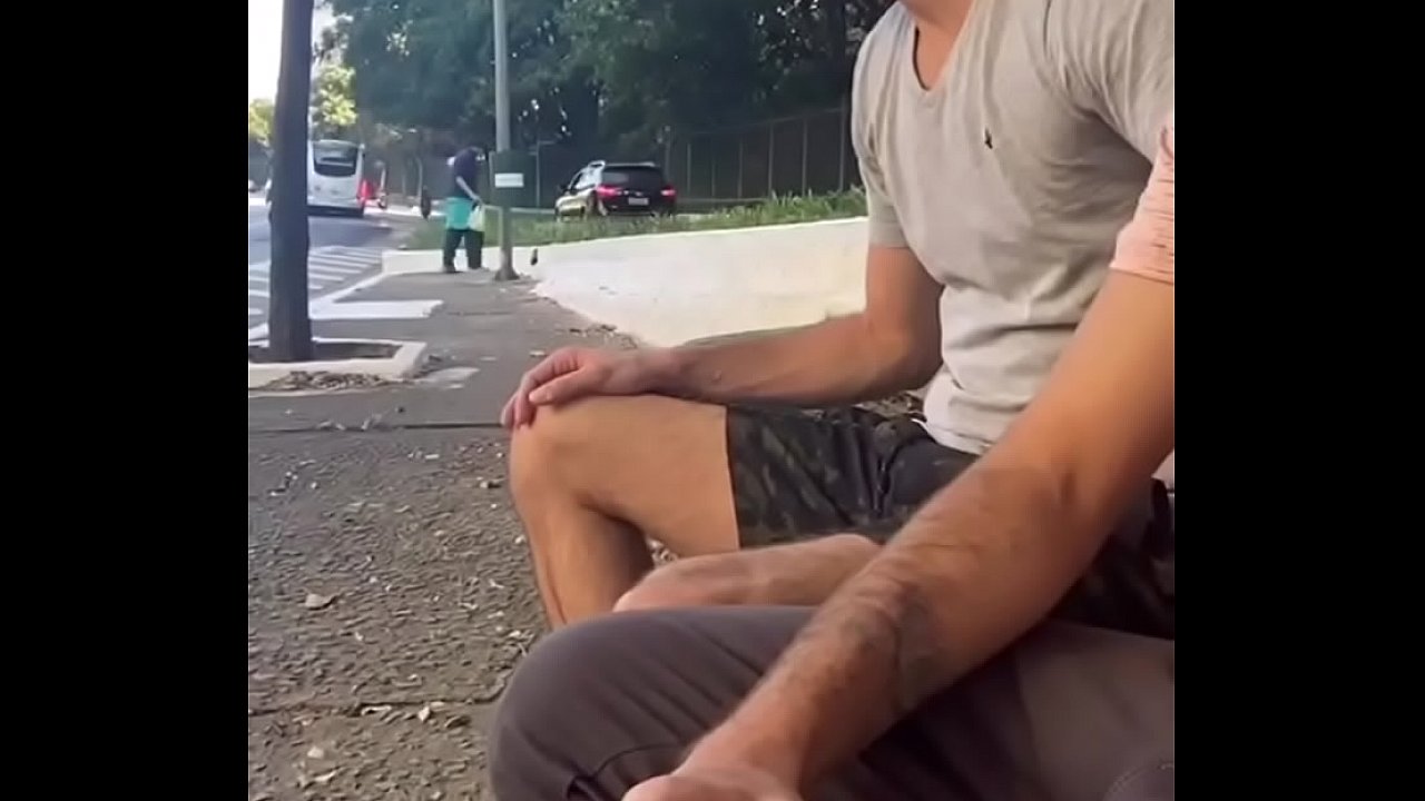 MAMANDO JOGADOR NA RUA