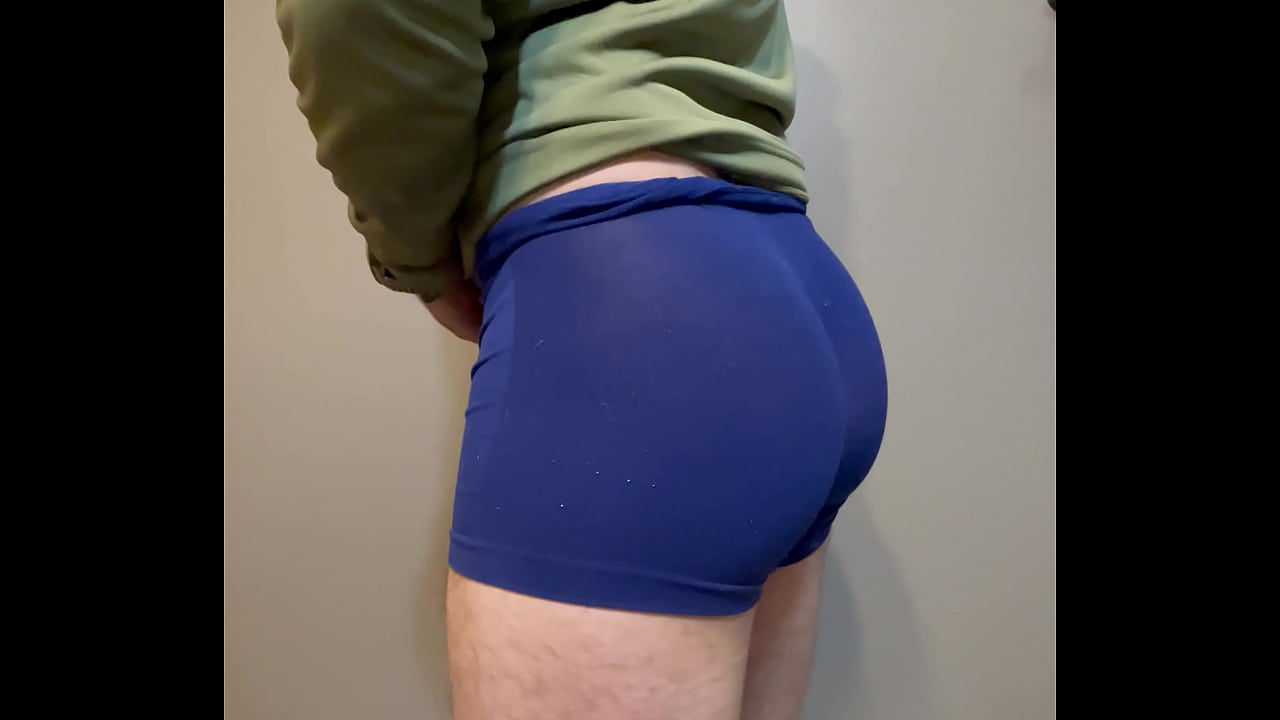 Big ass Twink huge dick