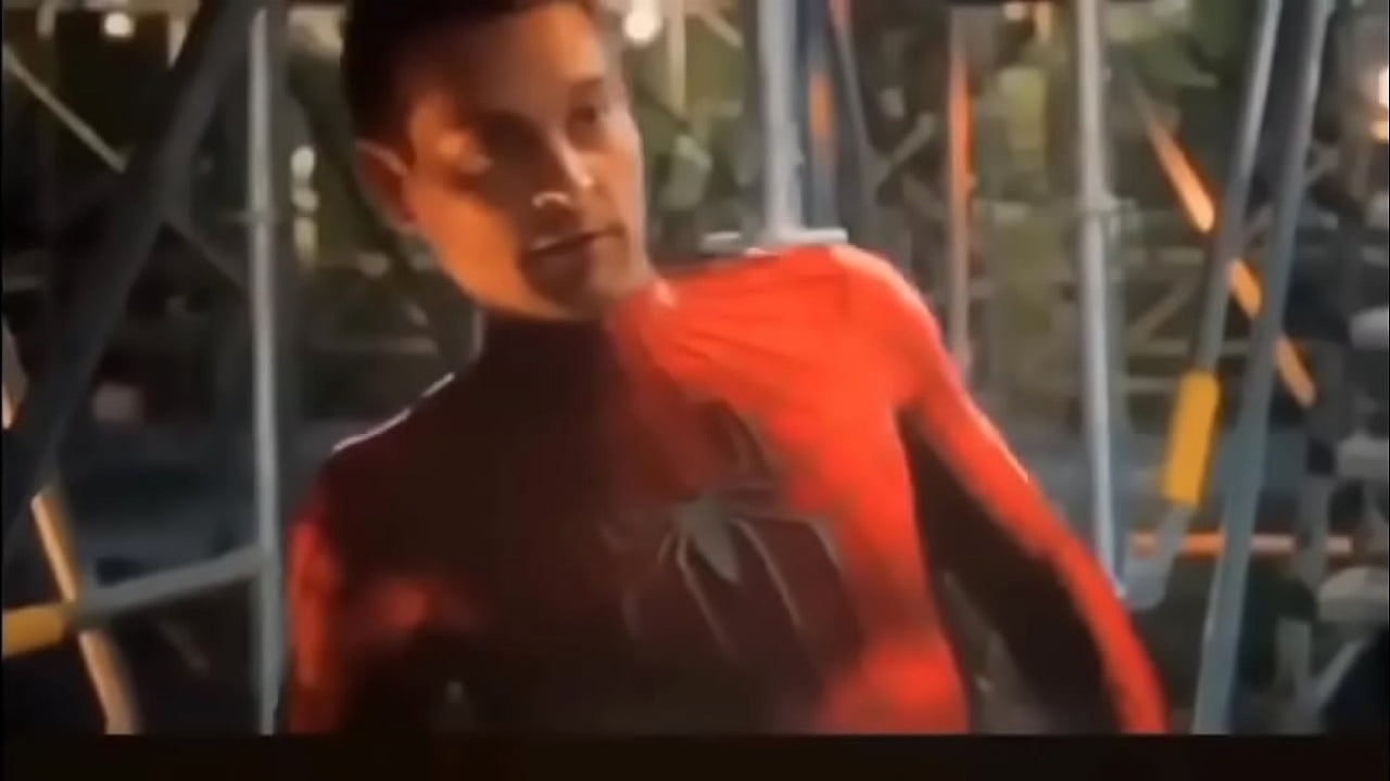 Tobey Encoxado