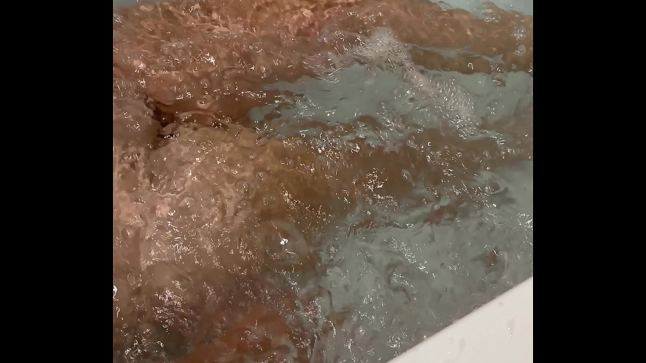 Soaking in a tub.. cant wait to get my fingers deep in my pussy
