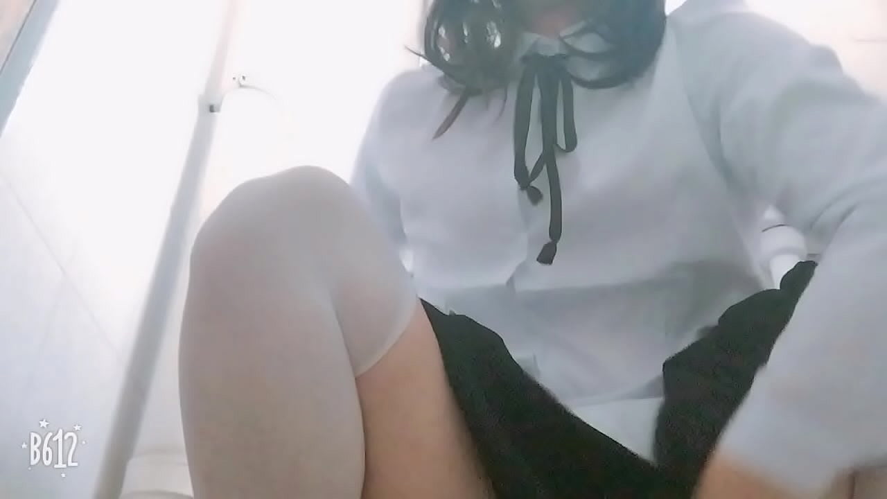 chinese sissy in school uniform fuckself in a toilet