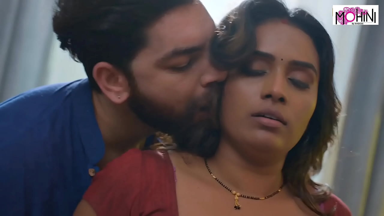 Desi bhabi ko devar ne ghodi banake choda