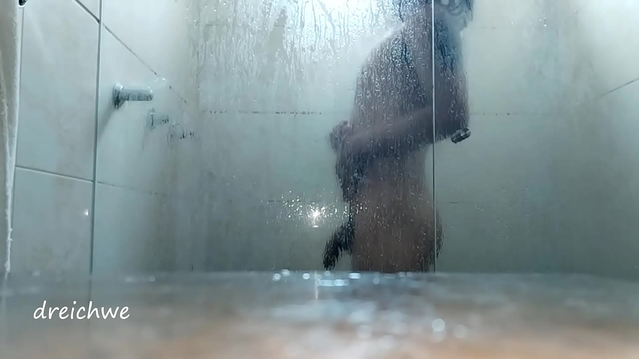 naked bathing fetish