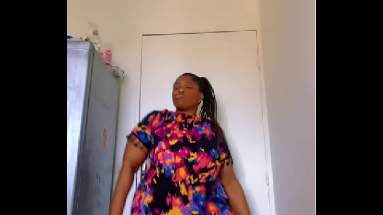 Afro Getty bbw thighs tease show flower dress