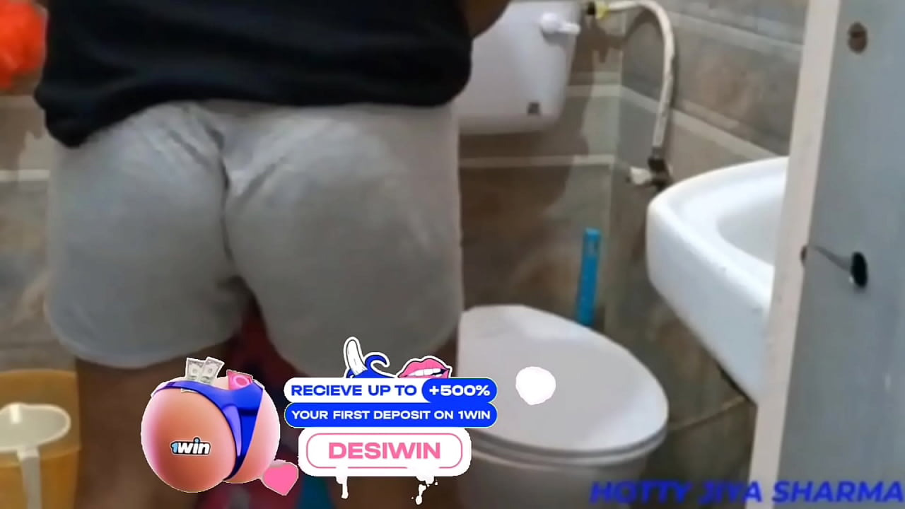 Room service man fucking beautifull madam in bathroom