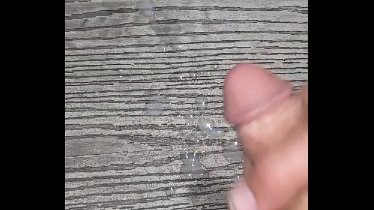 Big cumshot in slow mo