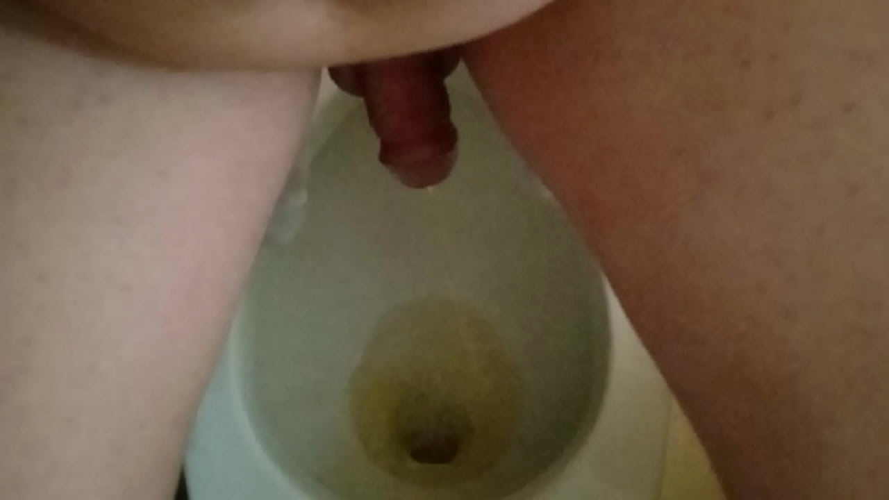 Big and fat cock pissing