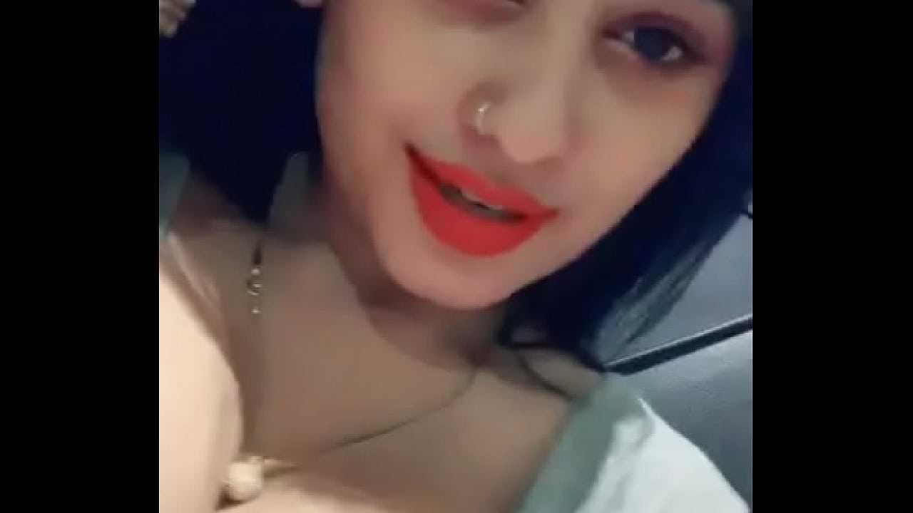 Hot sexy babe Piumi - srilankan selfie t. Video viral