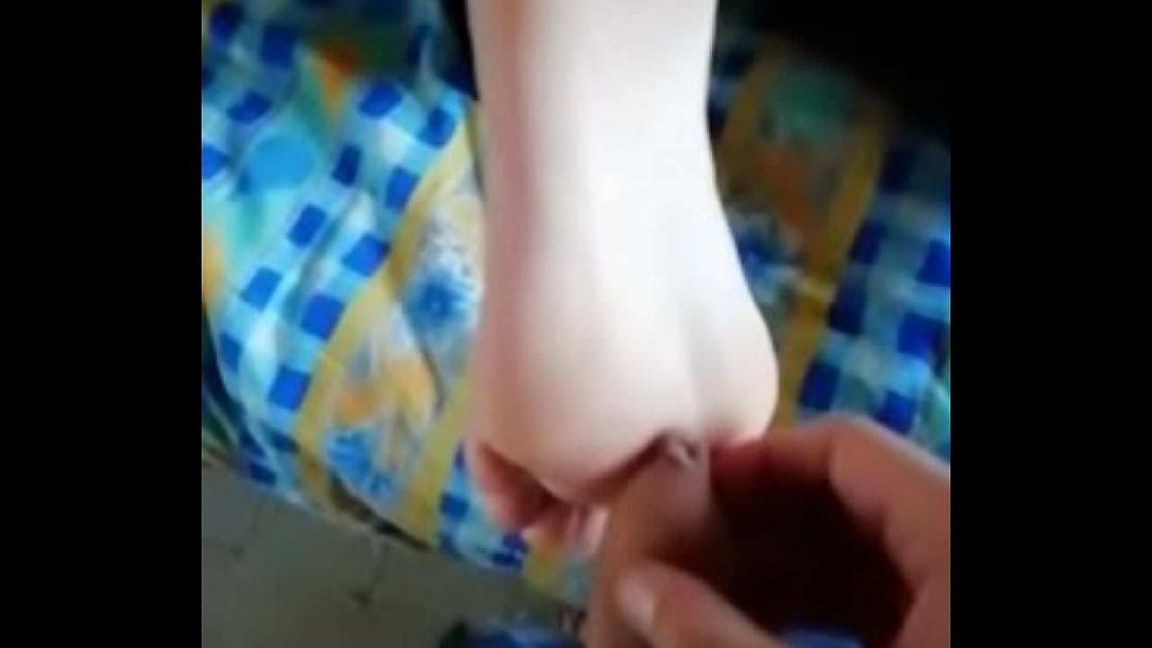 Dick on feet (no cum)