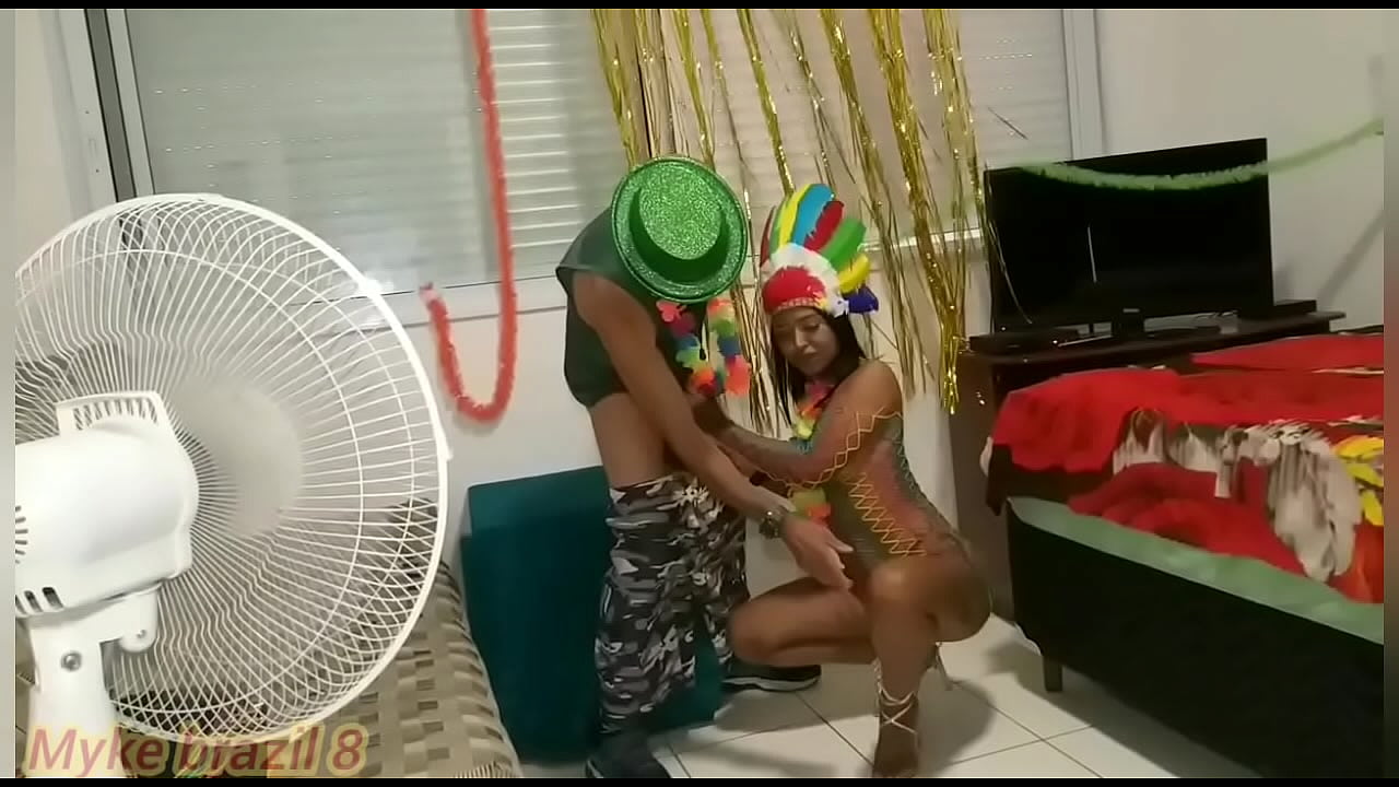 Carnaval do Myke Brazil com Fabinho costa e millena Gomes ela adora sexo anal e pede leitinho na boca veja completo no sheer