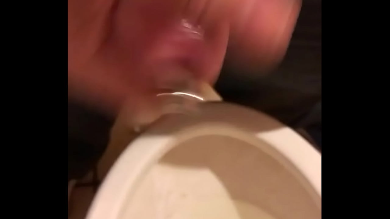 Peeing for my lube to cum