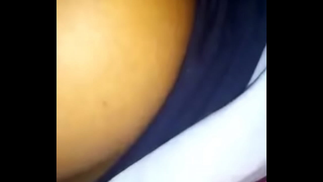 Kenyan girl playing with her titties to please