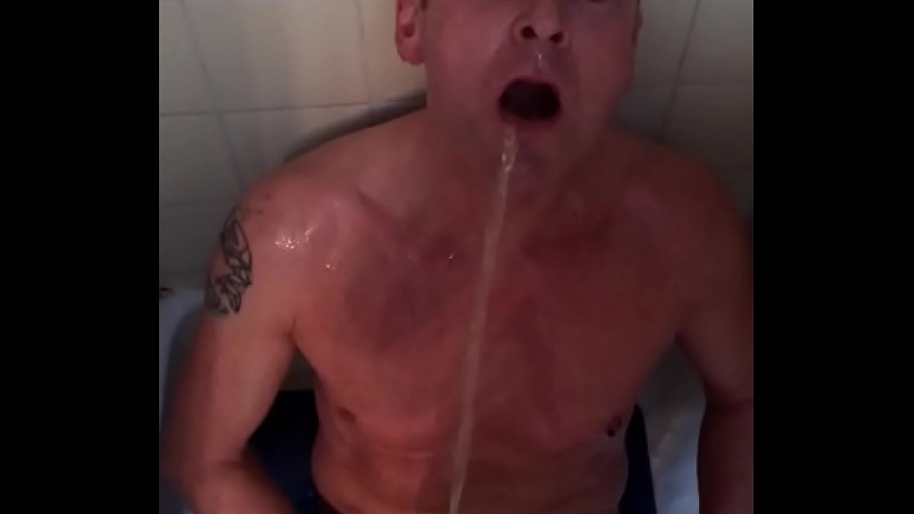 Hot italian boy pissing in my mouth! Mhhh