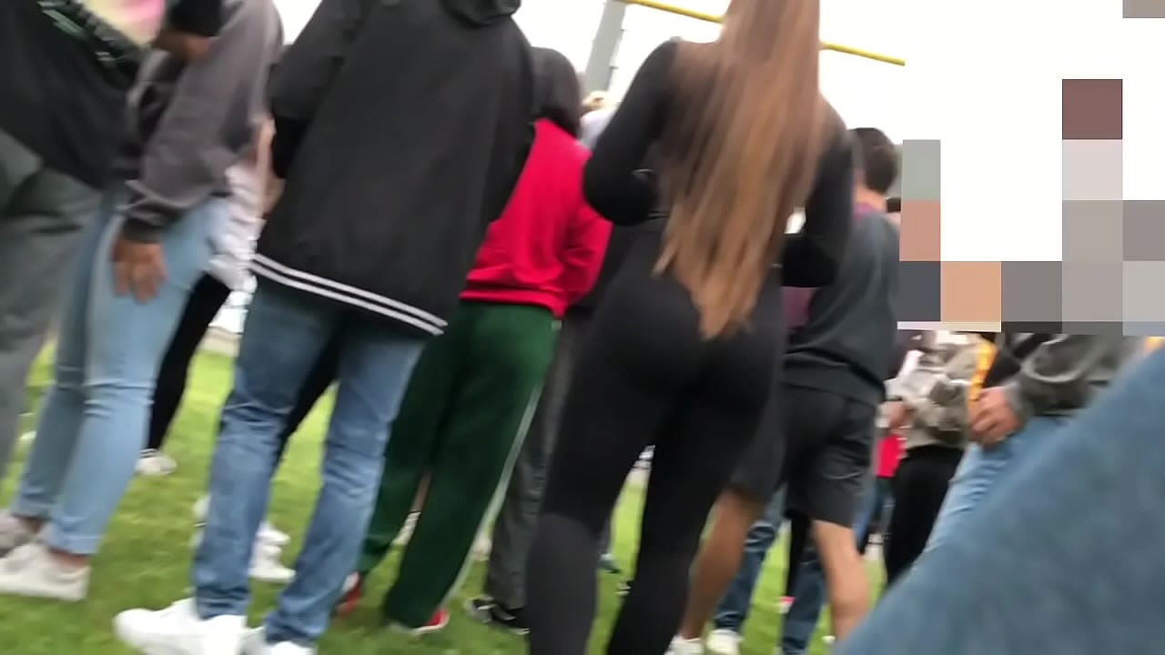 Anna Kasper creepshot ass in leggings