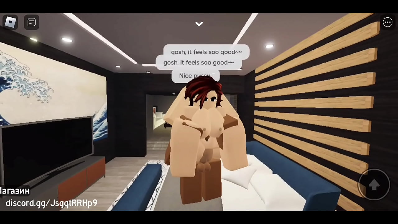 Me g etting hard fucked and creampied in Roblox by other player