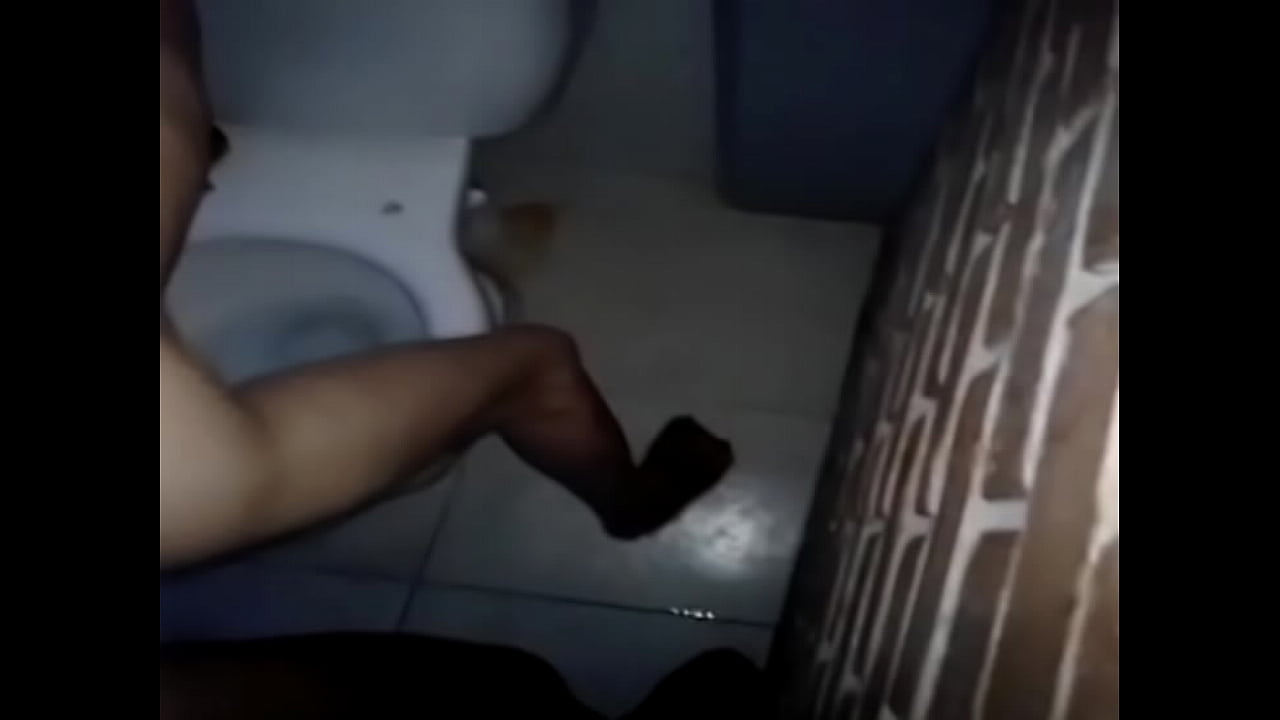 una cojidita en el baño