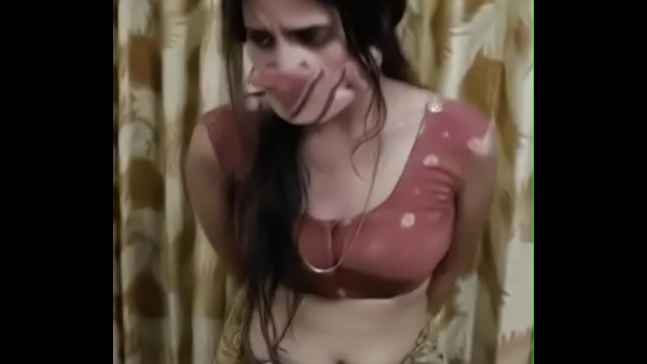 please say who is she or which movie ??? super hot desi for handjob