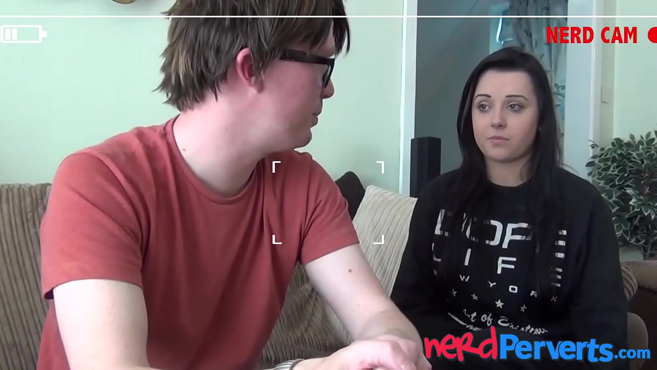 Curvy UK babe gives a blowjob to nerd