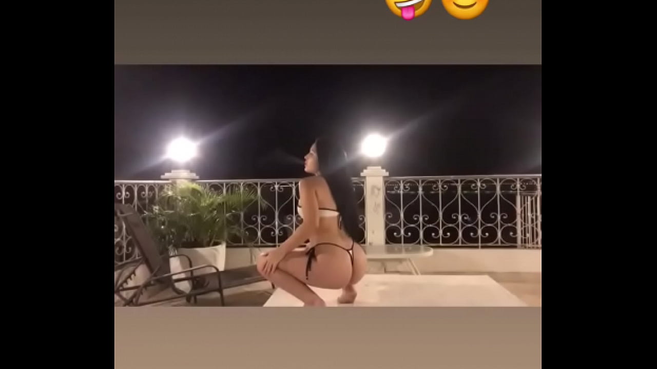 Sexy colombiana bailando