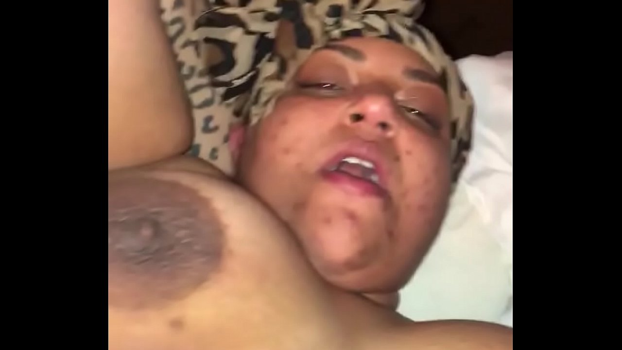 Fucking wife fat juicy pussy with large dildo “cheekz”