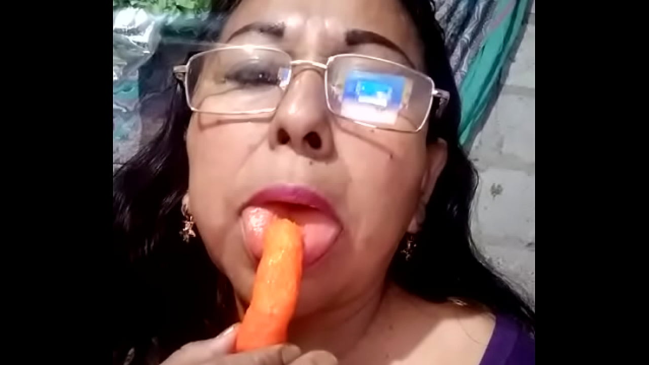 mi nueva señora me manda videos para excitarme