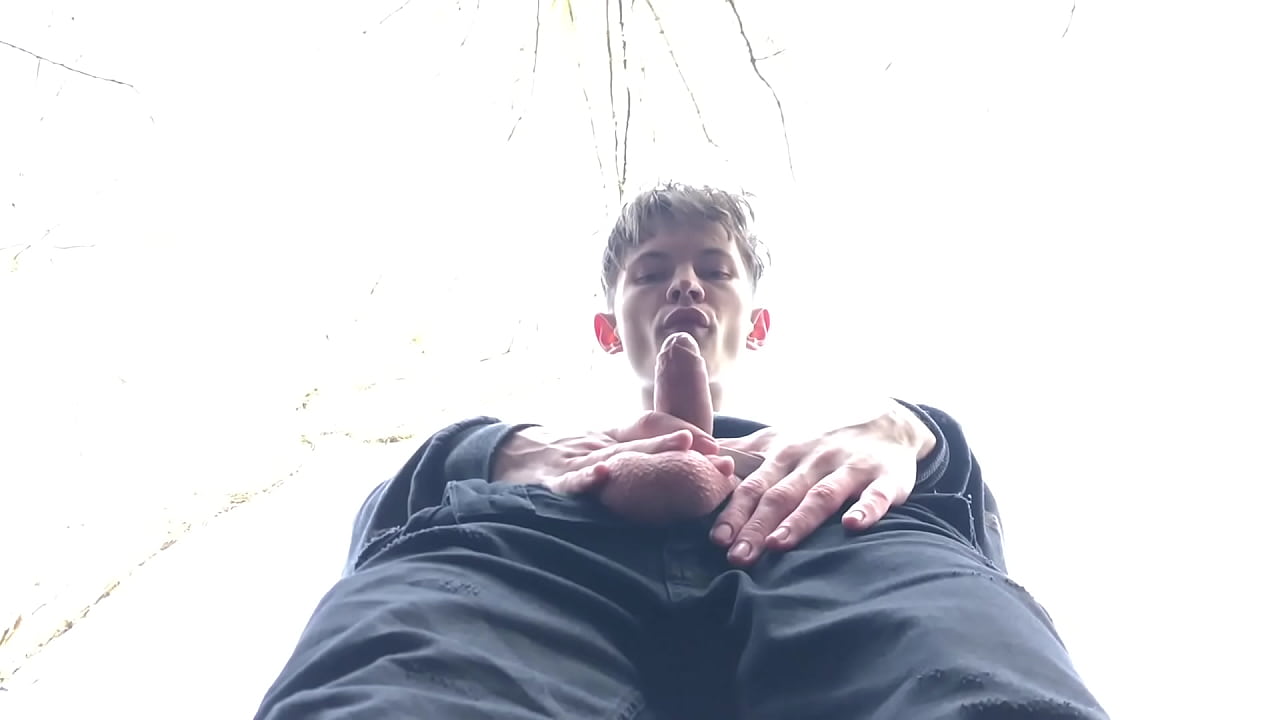 JERKING OFF In the shadow my 23cm big dick