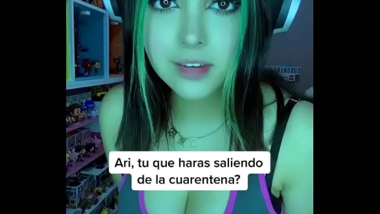 YouTuber mexicana hace twerking para usuarios en t.