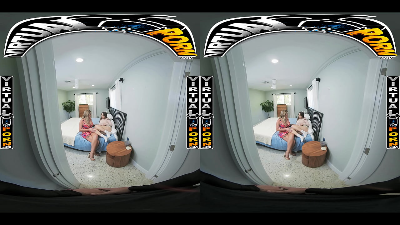 VIRTUAL PORN - Big Tits MILF Lolly Dames Teaches Honey Hayes How To Suck Dick And Fuck In VR