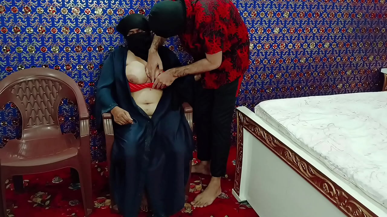 Sexy Arab Muslim Curvy Milf sex of Interview For Sex