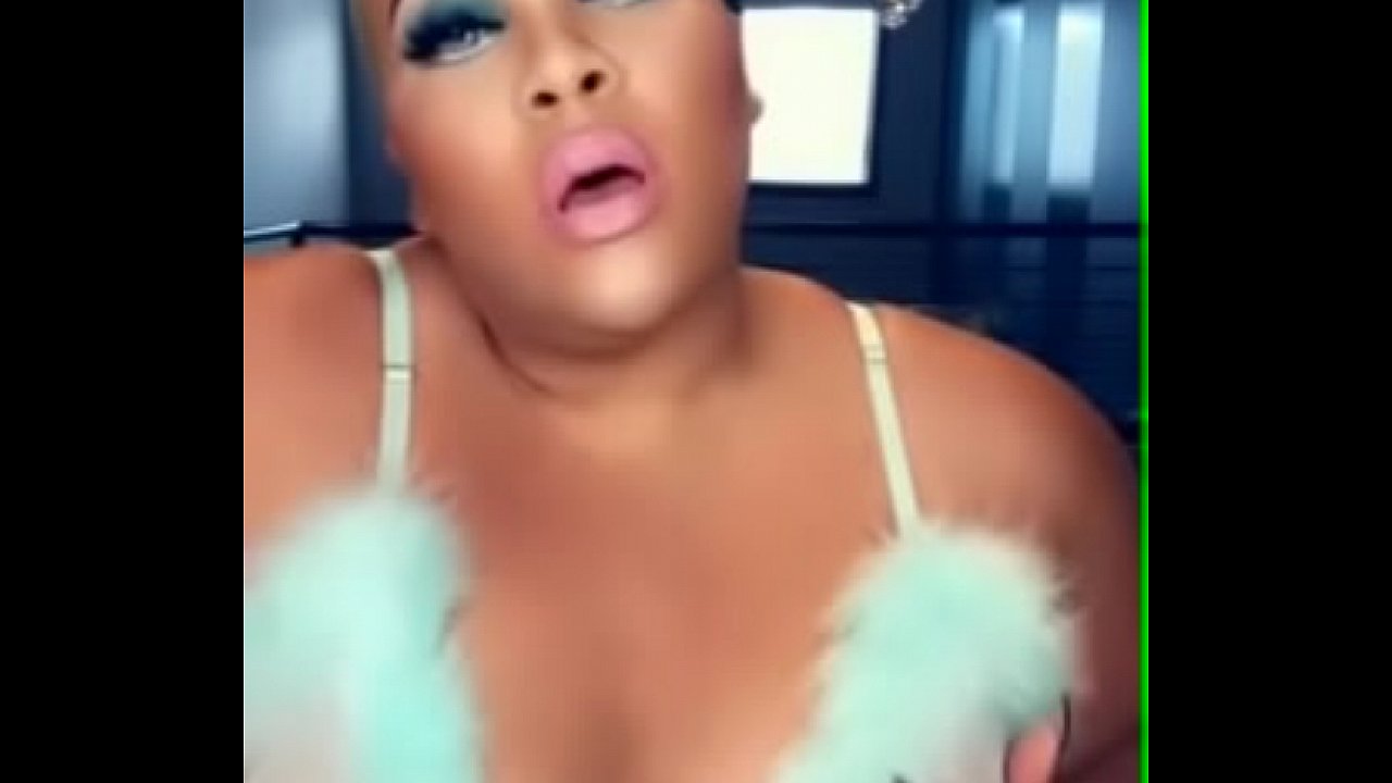 BBW Shemale TEASE