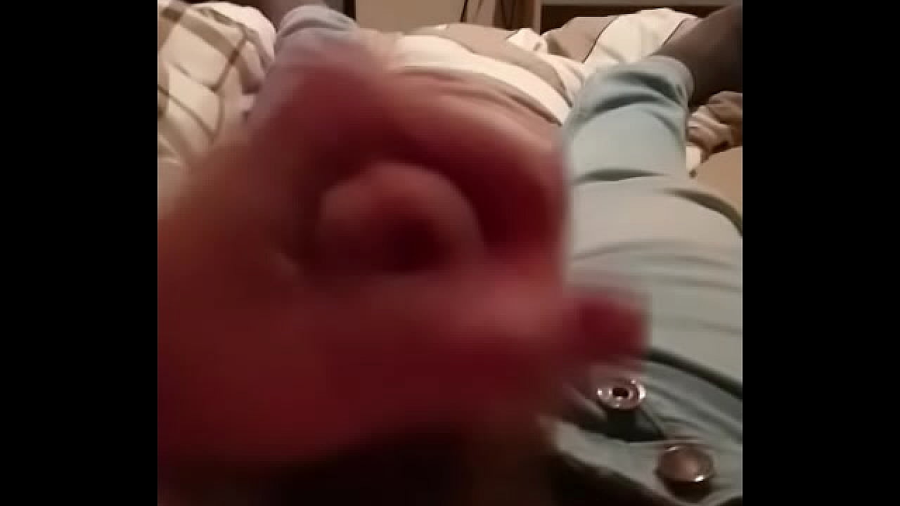 Cumshot while wanking cock solo