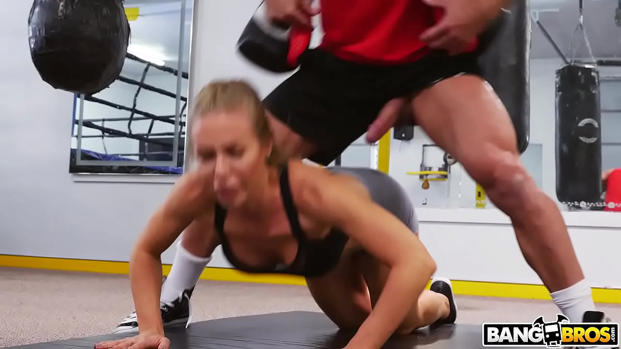 Creampie During A Hard Work Out