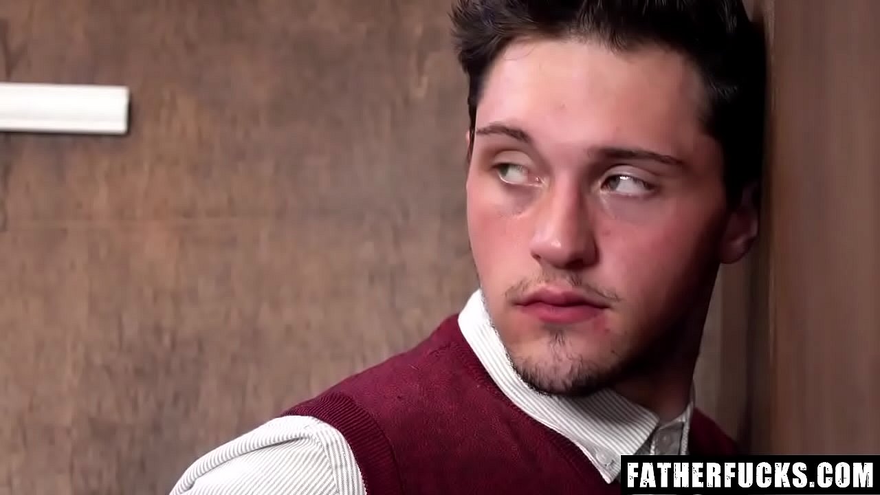 Twink missionary Ryland Kingsley fucks priest Dacotah Red