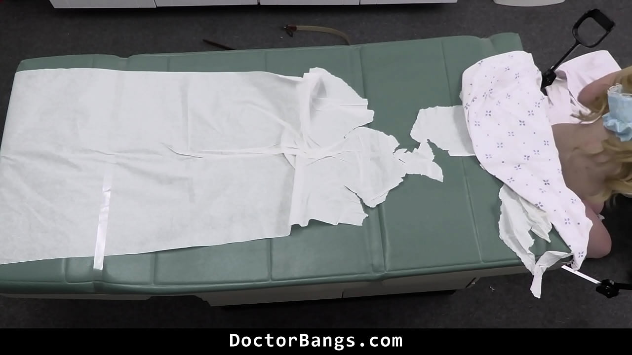 Doctor Checking the Teen how She Got Pregnant - Doctorbangs