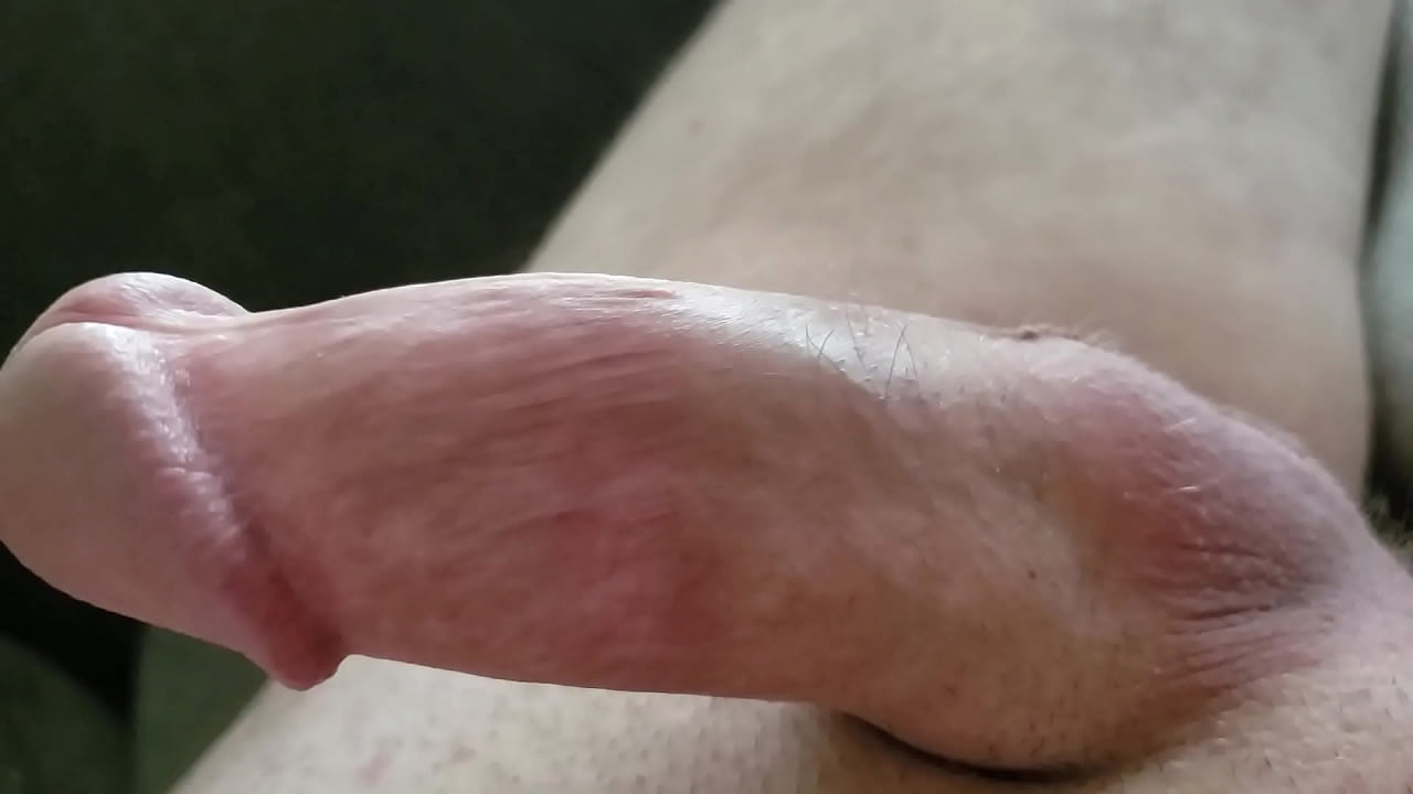 Throbbing cock muscles makes me leak