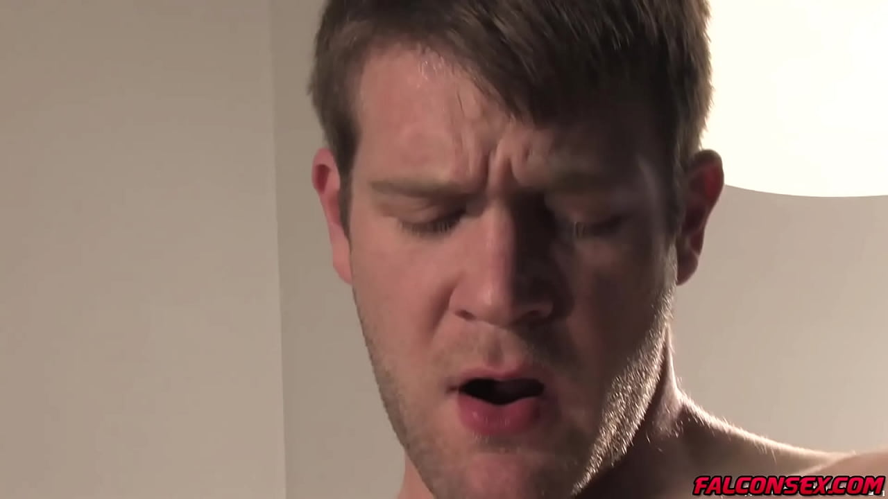 Muscular Ben Stone is great at cock swallowing