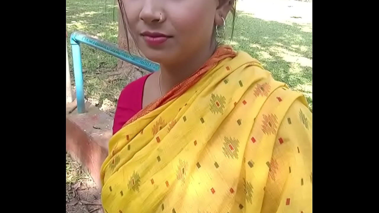 Beautiful Shari Bhabhi Bengali Sex Story Viral