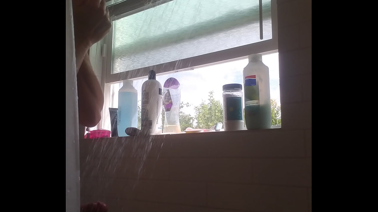 grumpy penis stroke in the shower