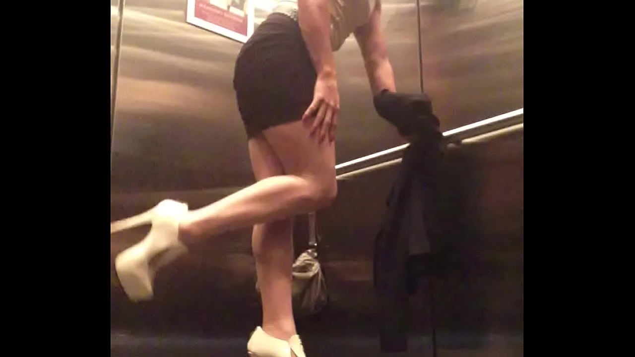 travesti dallas elevator